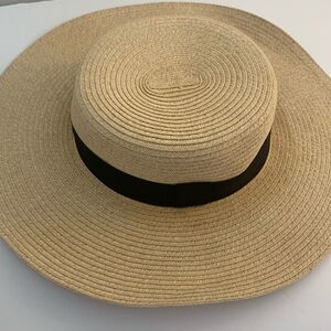 Light Colored Straw Hat 15” Brim